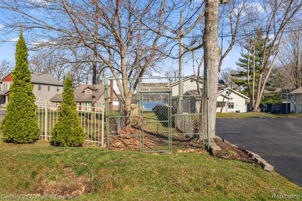 3633 Richmond St, Waterford, MI 48328 — Photo 21