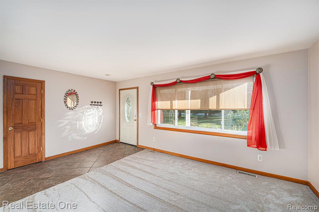 6295 N Beck Road, Canton, MI 48187 — Photo 4