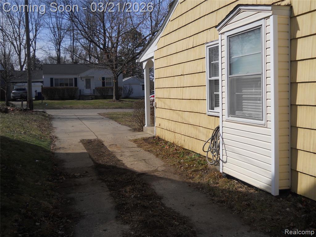 59 Camley Drive, Waterford, MI 48328 — Photo 18