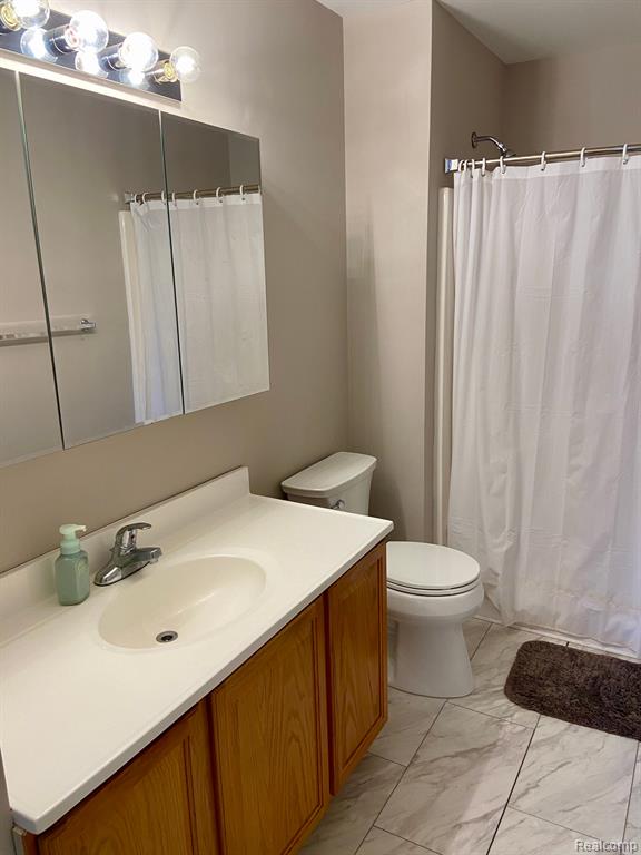 936 LIGHTHOUSE Drive, Marysville, MI 48040 — Photo 21