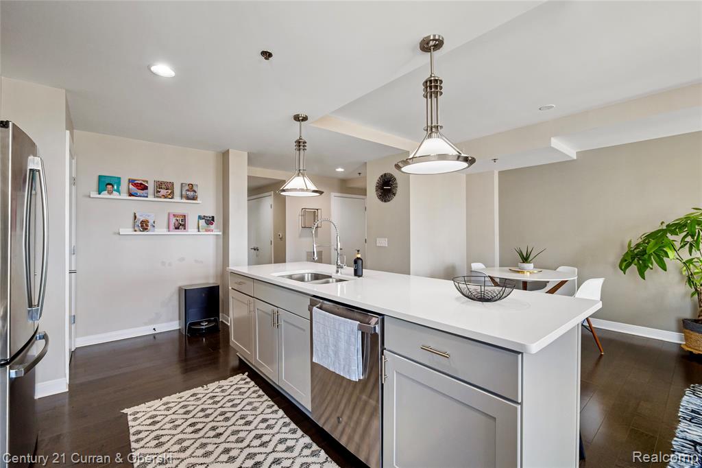 525 W Lafayette Boulevard - Photo 5