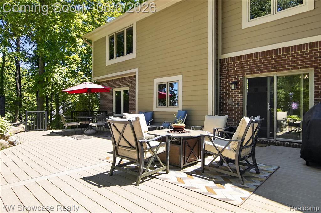6220 Whispering Meadows Drive, White Lake, MI 48383 — Photo 44