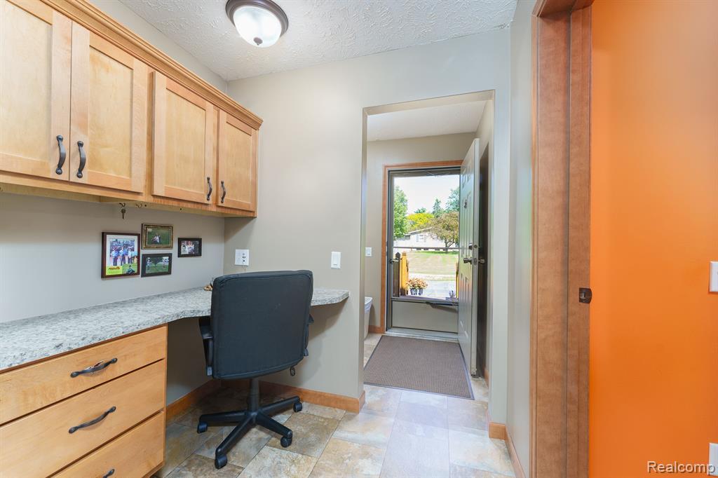 102 MELLADEE Lane, Morrice, MI 48857 — Photo 18