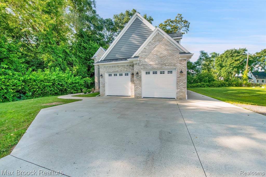 8330 COOLEY LAKE Road, Commerce Twp, MI 48382 — Photo 34