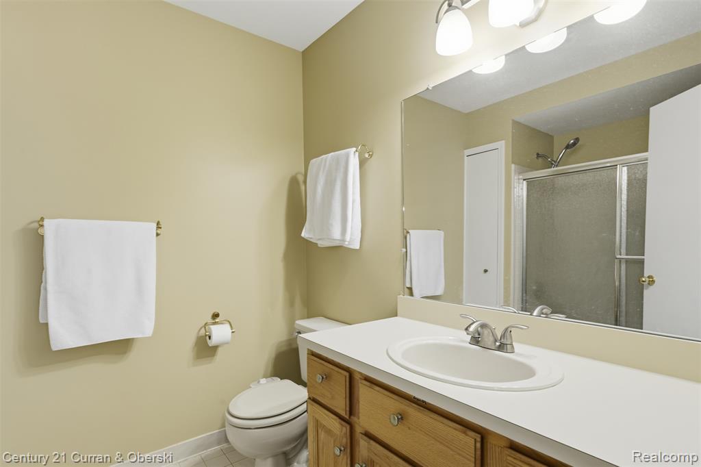 30785 Mystic Forest Drive, Farmington, MI 48331 — Photo 24