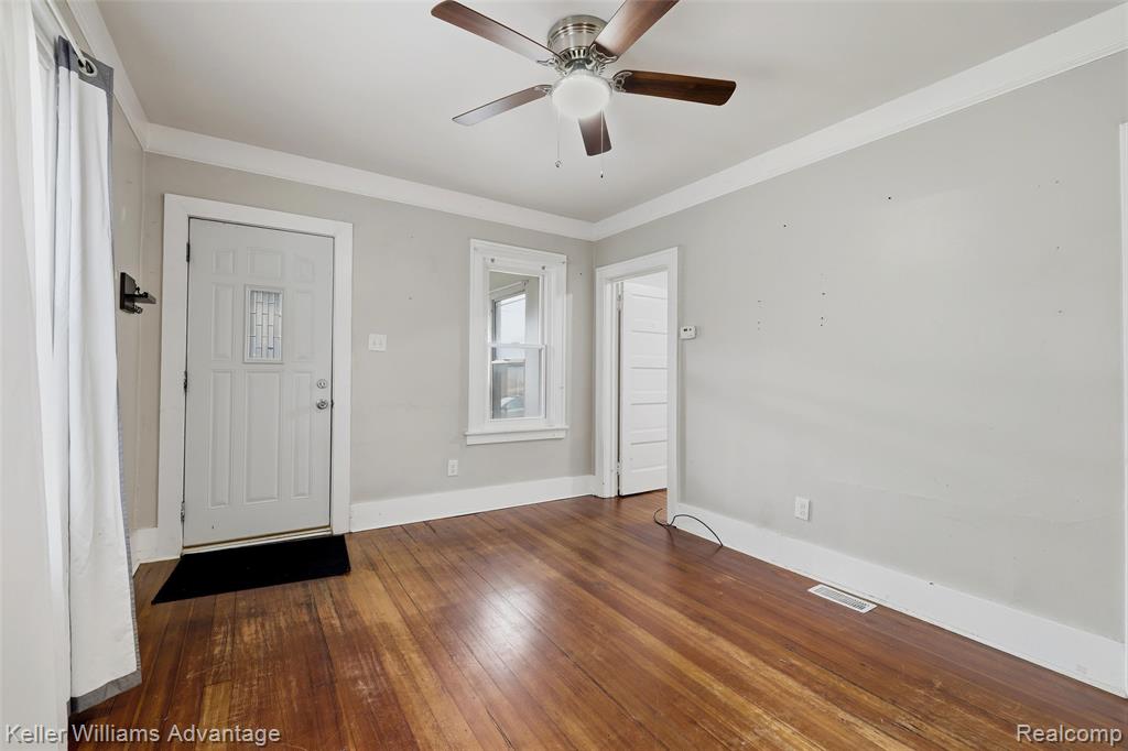 552 Bondie Street, Wyandotte, MI 48192 — Photo 5