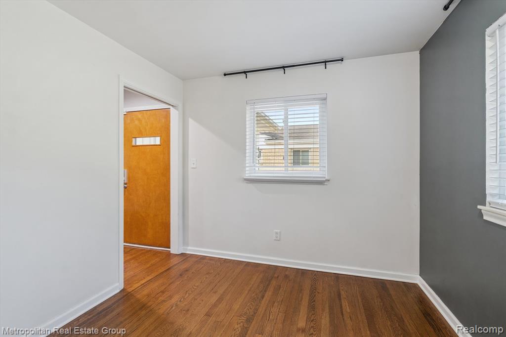 4628 Hillcrest Avenue, Royal Oak, MI 48073 — Photo 12