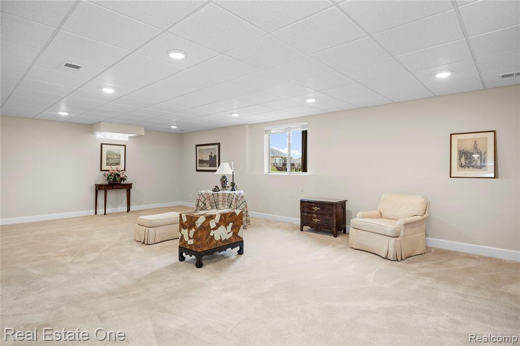 49031 Honey Tree Court Court, Northville, MI 48168 — Photo 38