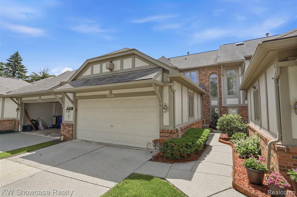 42289 Saratoga Circle, Canton, MI 48187 — Photo 2