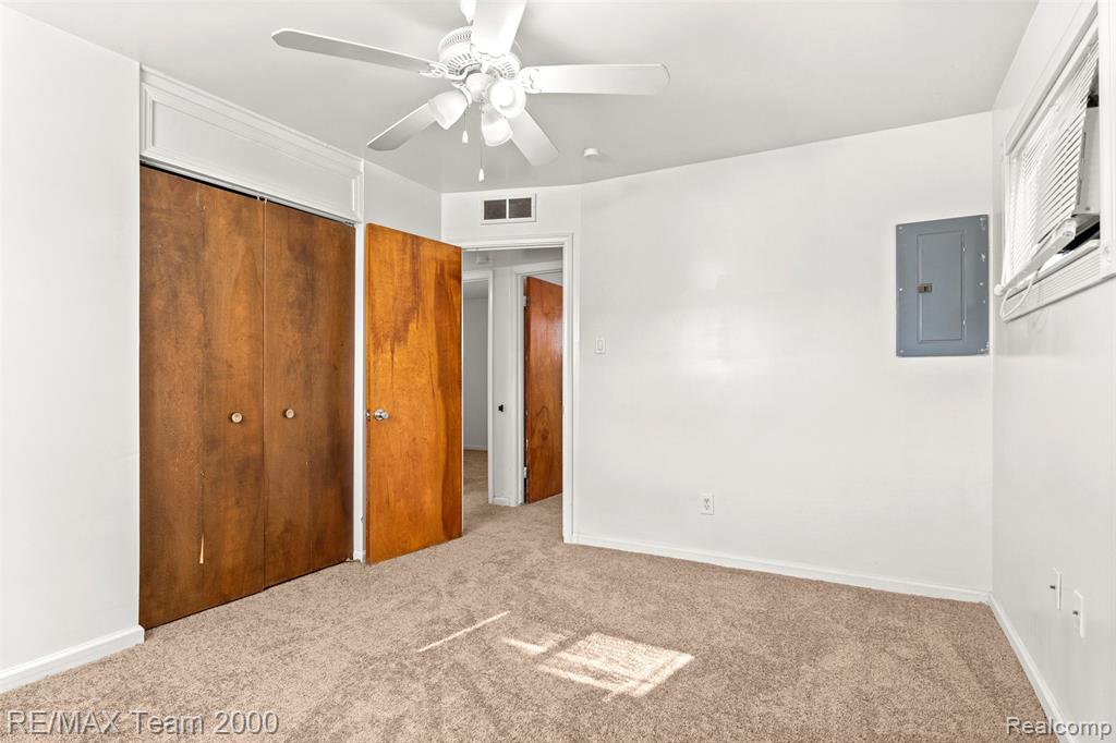 5027 Lincoln Boulevard, Dearborn Heights, MI 48125 — Photo 28
