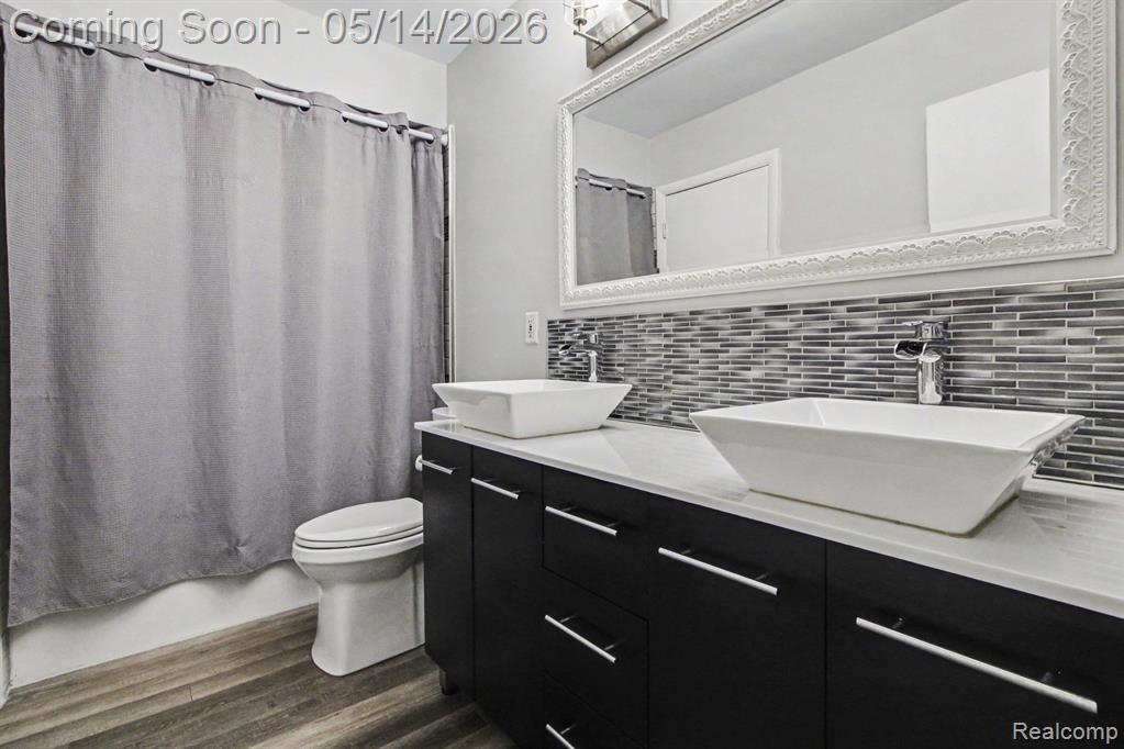 1649 Windingway Drive, Wixom, MI 48393 — Photo 11