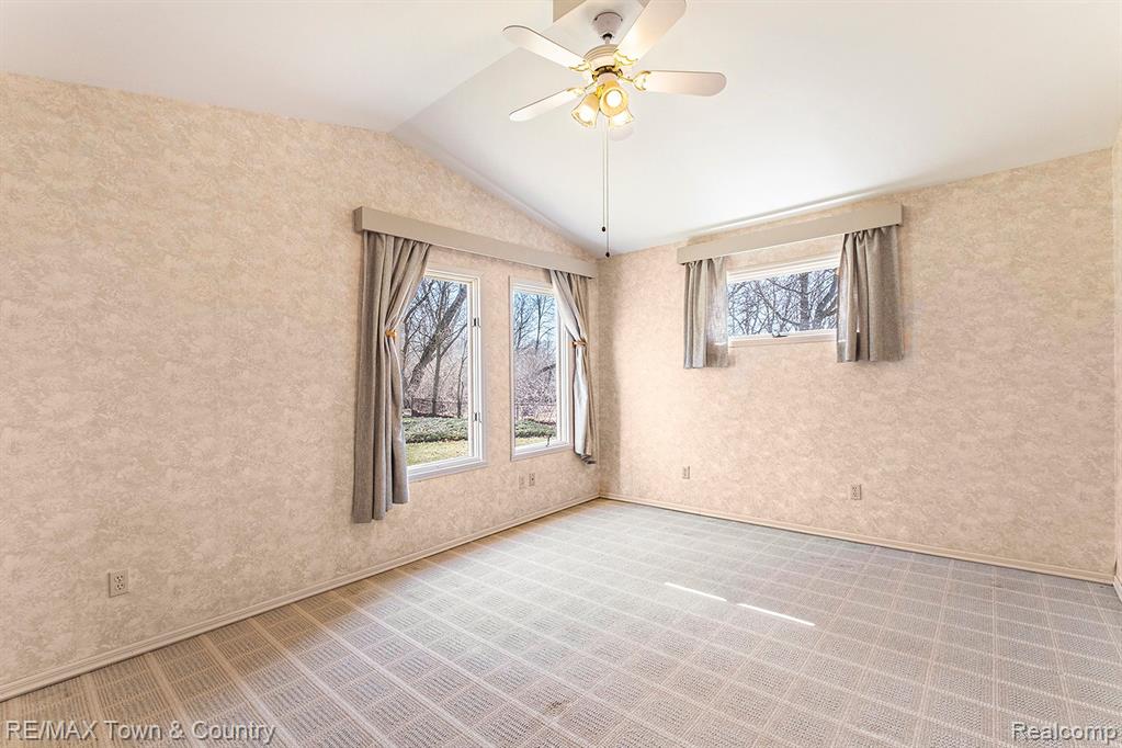 440 CRESTVIEW Street, Flushing, MI 48433 — Photo 13