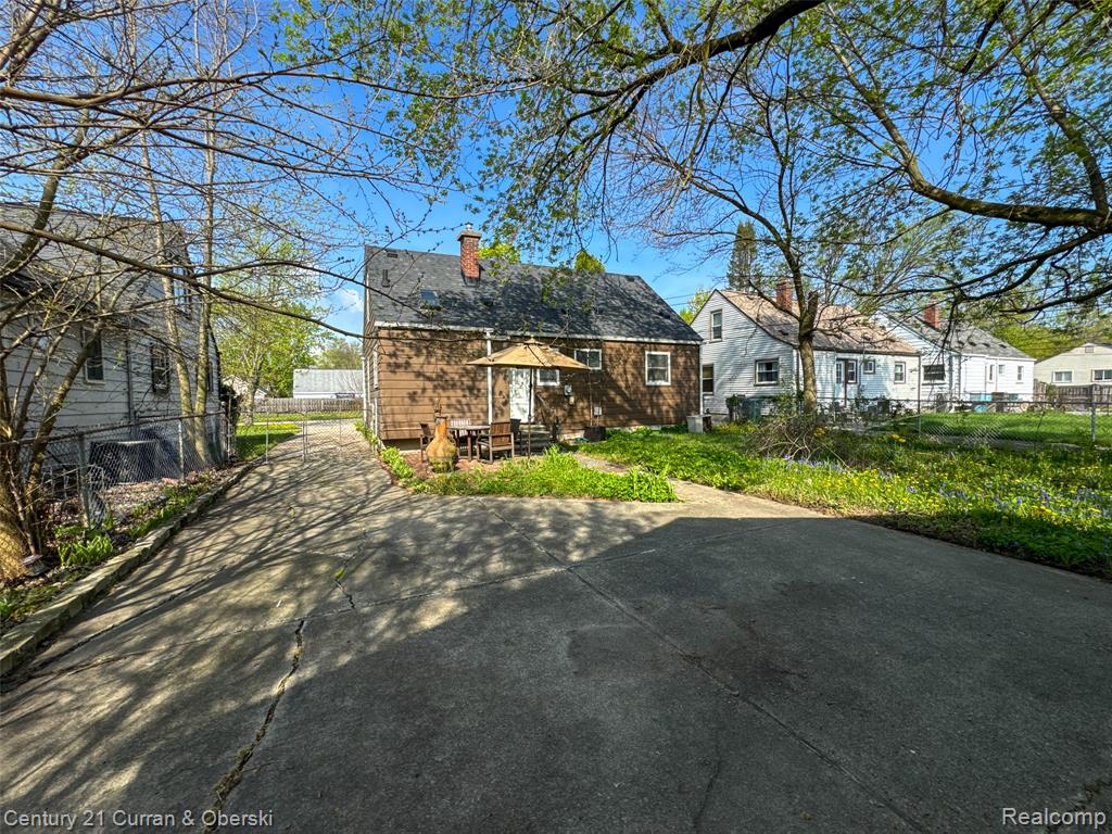 725 S Manitou Avenue, Clawson, MI — Photo 38