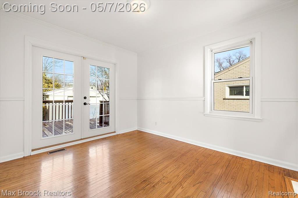 912 Woodsboro Drive, Royal Oak, MI 48067 — Photo 13