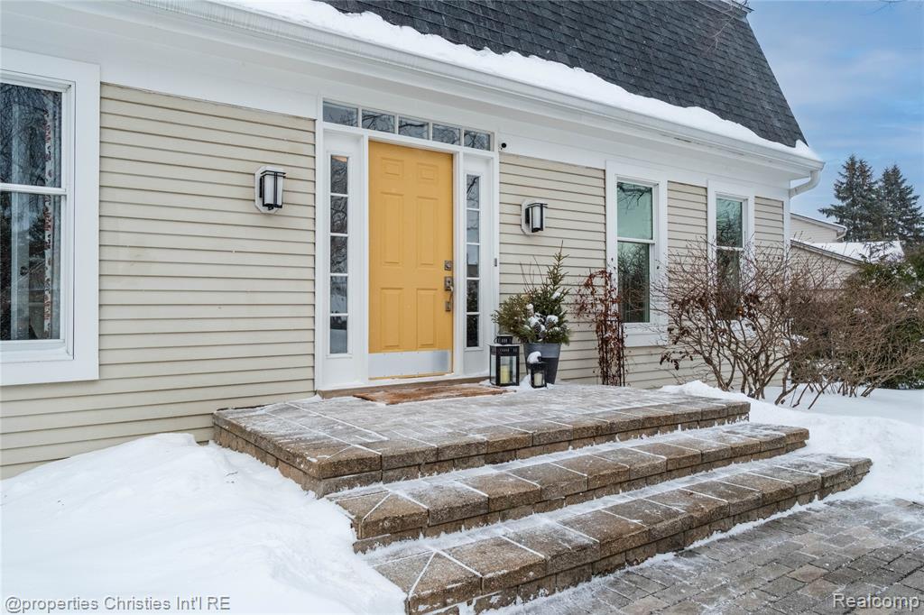 48790 Pinehill Drive, Plymouth, MI 48170 — Photo 6