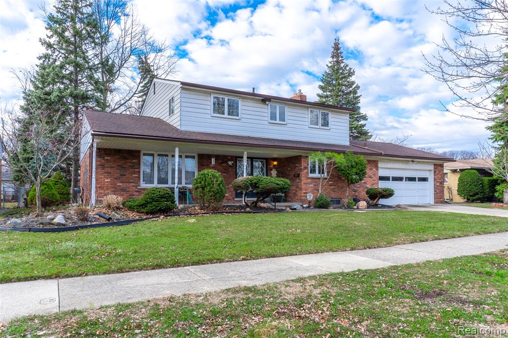 8362 Sunburst, Center Line, MI 48015 — Photo 3