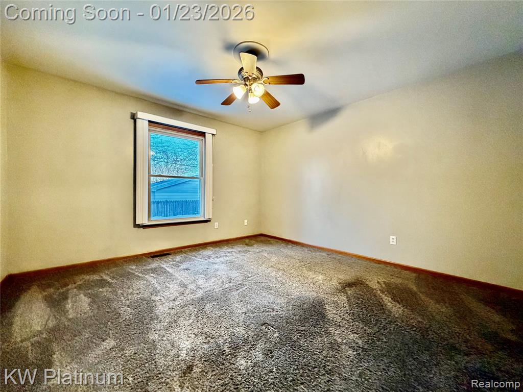 275 Maywood Street, 12, Marysville, MI 48040 — Photo 14
