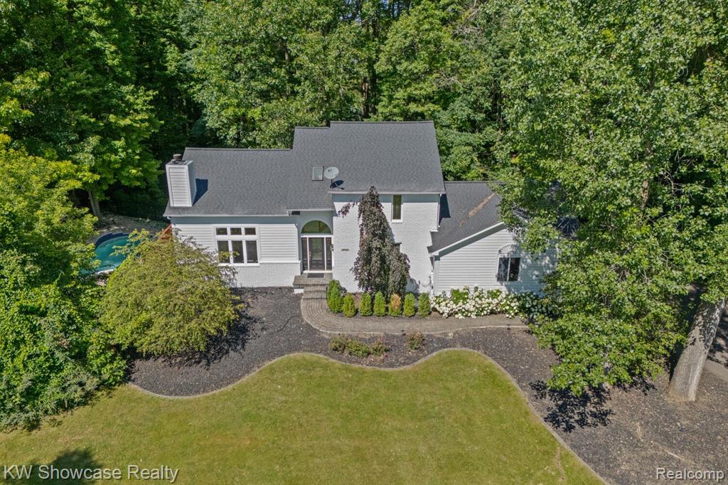 6255 WHISPERING MEADOWS Drive, White Lake, MI 48383 — Photo 3