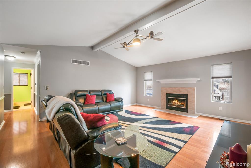 49248 Berkshire Drive, Chesterfield, MI 48047 — Photo 16