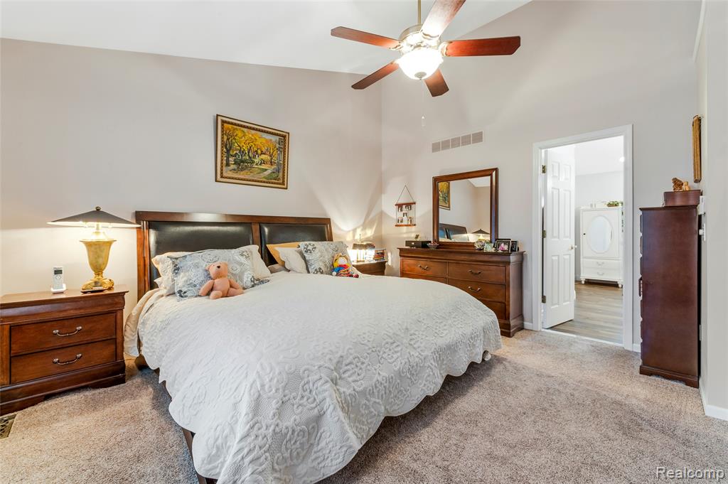 599 Nakomis Trail, Lake Orion, MI 48362 — Photo 10