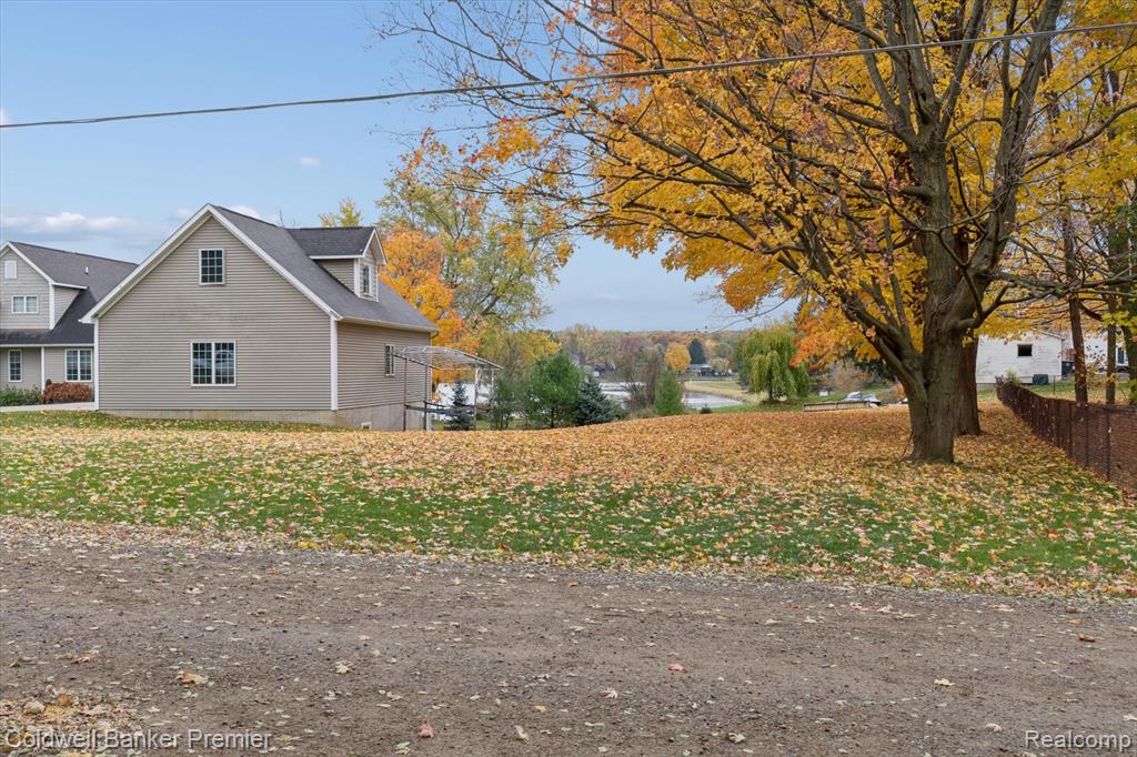 2988 Farmers Creek Road, Metamora, MI 48455 — Photo 38