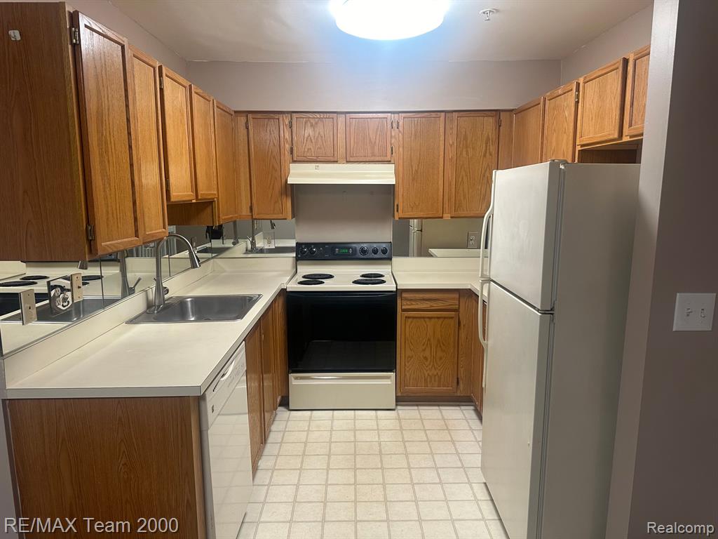 38 GEORGETOWN, Dearborn, MI 48126 — Photo 5