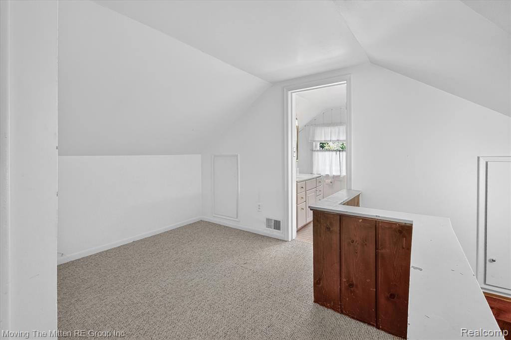 46800 W 11 Mile Road, Novi, MI — Photo 26