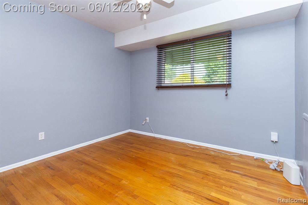 4062 Lexington Drive, Trenton, MI 48183 — Photo 18