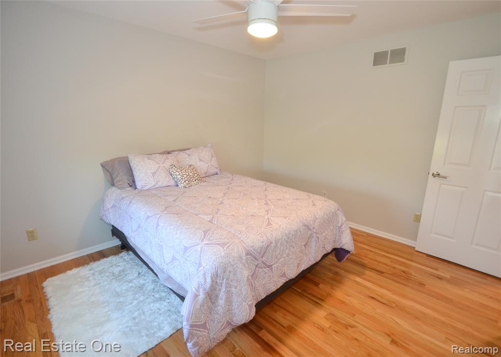 2092 Westview Court, Orion, MI — Photo 27