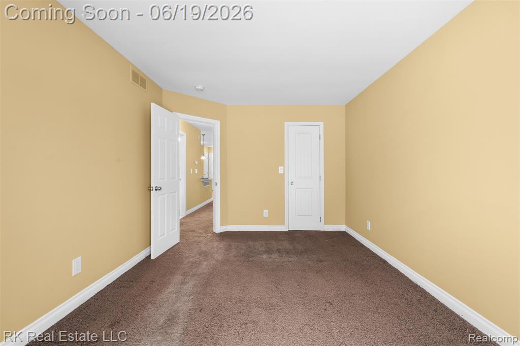 58629 Wallington, Washington, MI — Photo 15