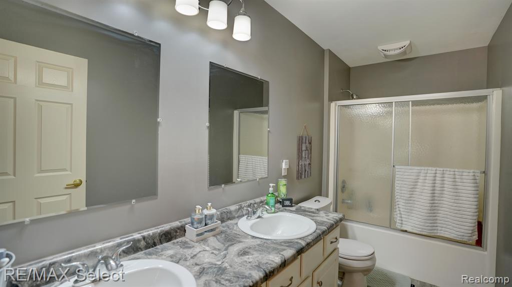 9170 Liverpool Court, Grand Blanc, MI 48439 — Photo 31