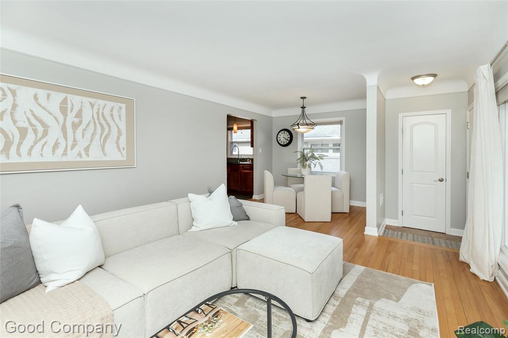 702 Orchard View Drive, Royal Oak, MI 48073 — Photo 5