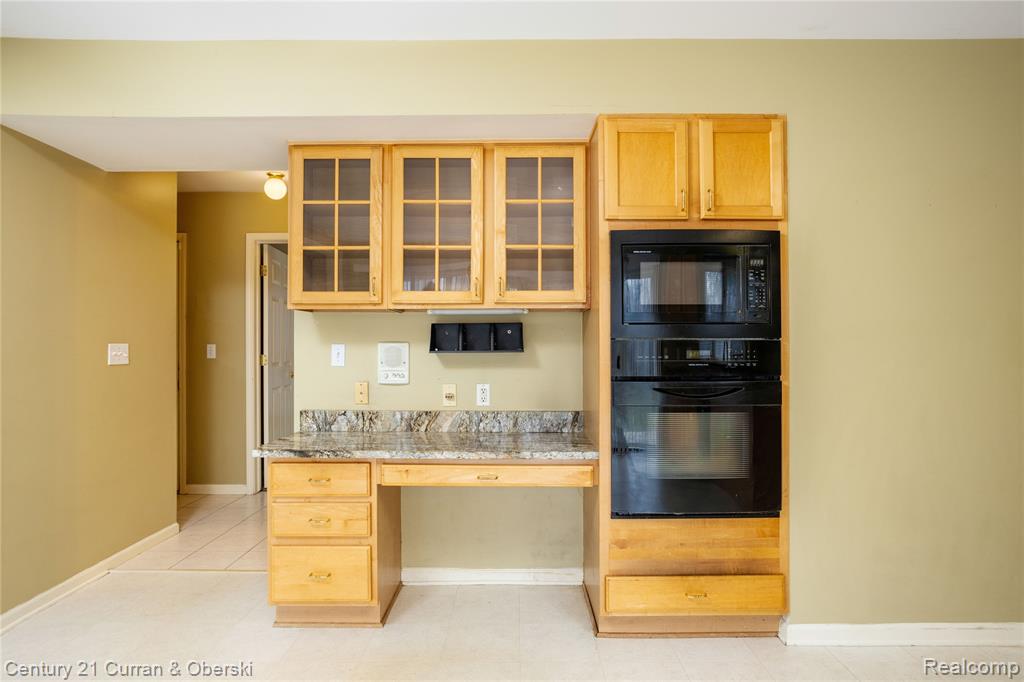 42104 Echo Forest Drive, Canton, MI 48188 — Photo 17