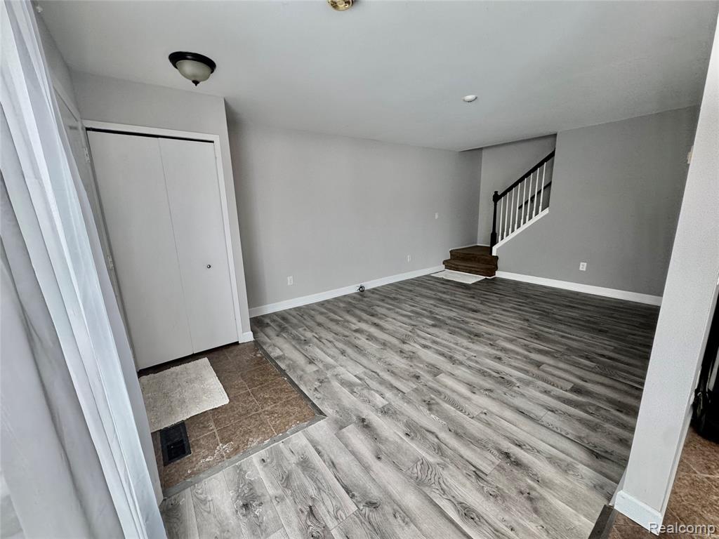 41070 Southwind Drive, Canton, MI 48188 — Photo 4