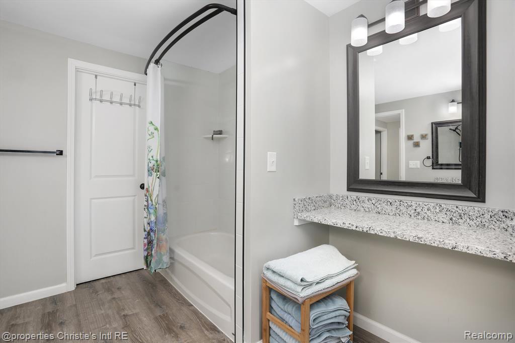 469 Kerby Road, Grosse Pointe Farms, MI 48236 — Photo 24