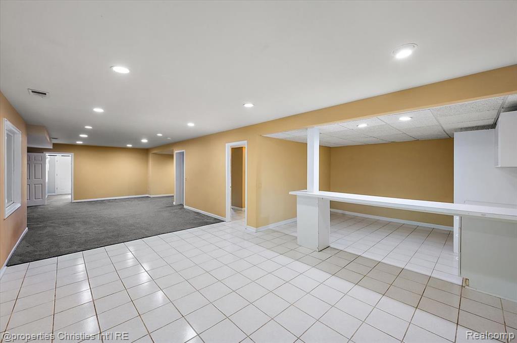 6835 High Ridge Road, West Bloomfield, MI 48324 — Photo 54