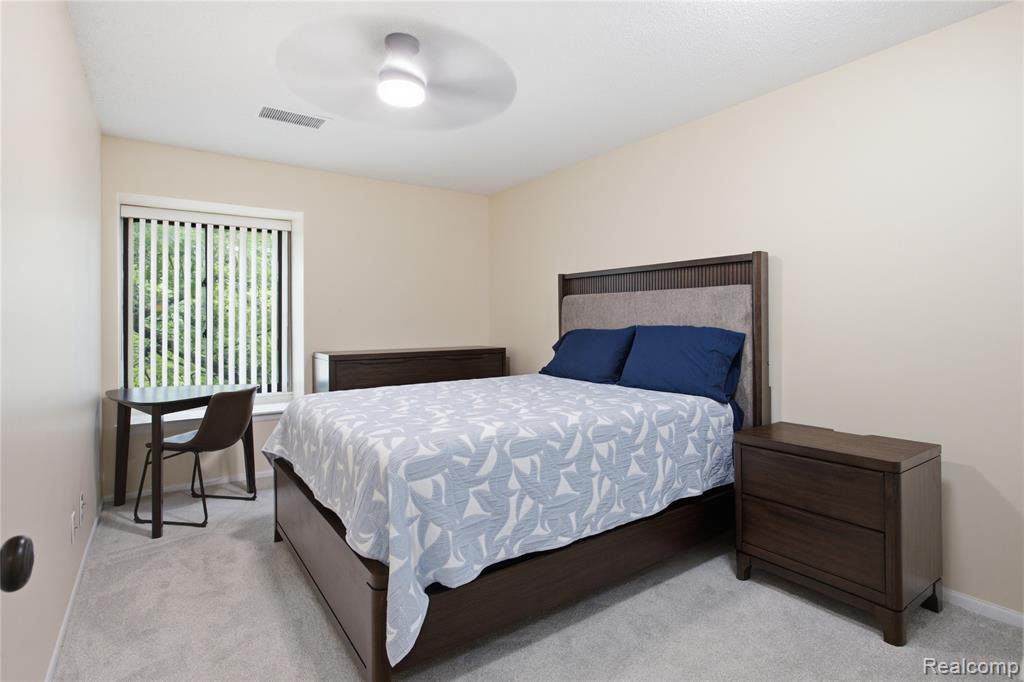 1695 Cliffs Landing, 302, Ypsilanti, MI 48198 — Photo 27
