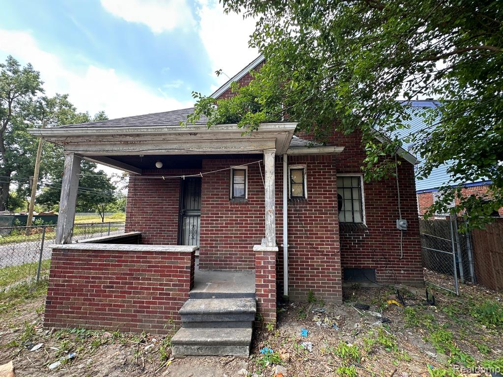 5200 Balfour Road, Detroit, MI 48224 — Photo 2
