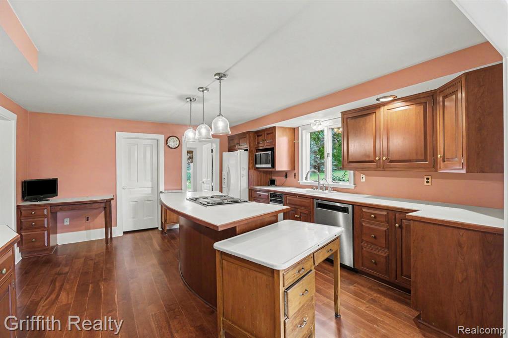3970 Van Amberg Road, Brighton, MI 48114 — Photo 12
