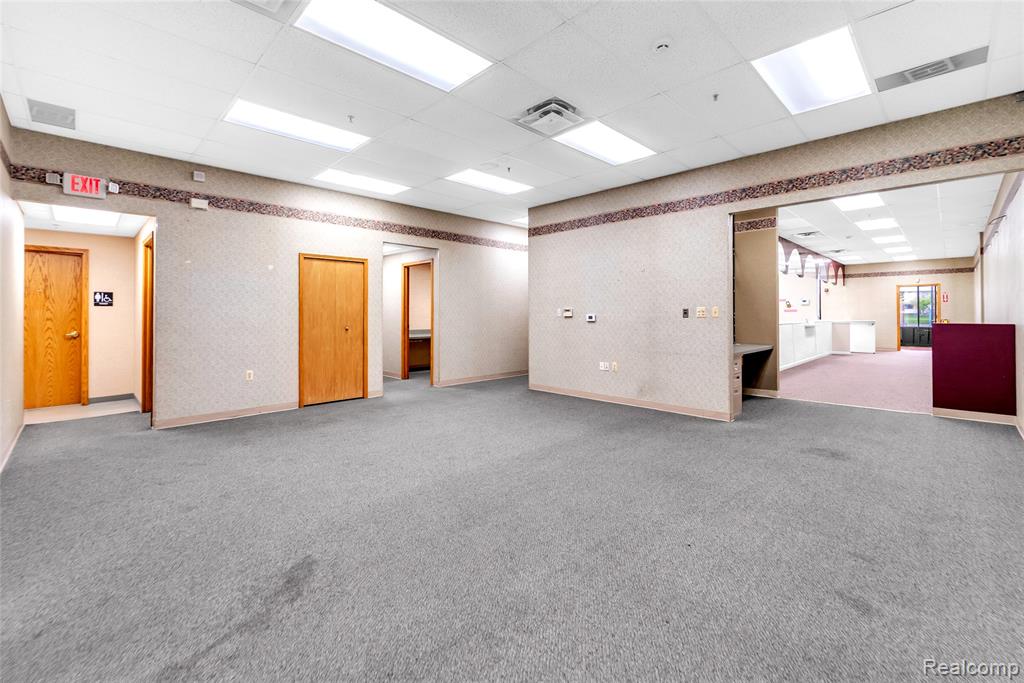 43722 Schoenherr Road, Sterling Heights, MI 48313 — Photo 11