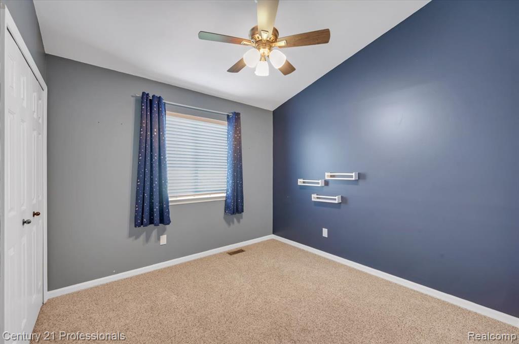 53611 County Line Road, New Baltimore, MI 48047 — Photo 27