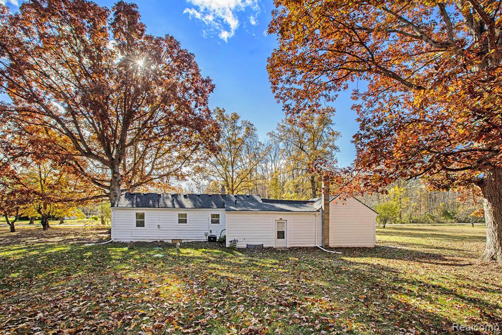 44260 Clay Road, Belleville, MI 48111 — Photo 20
