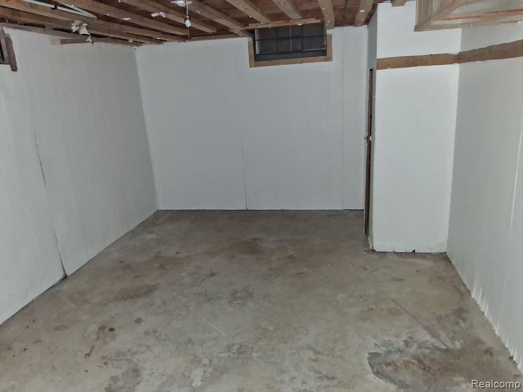 8791 E Outer Drive, Detroit, MI 48213 — Photo 19