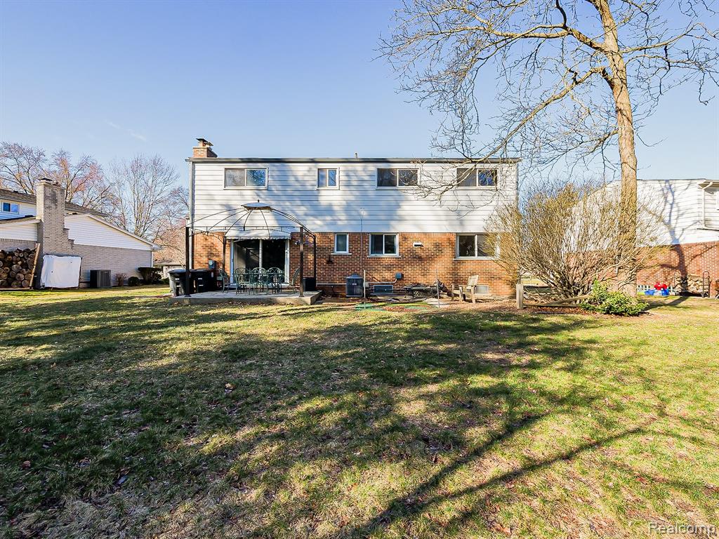 15958 Shadyside Drive, Livonia, MI, 48154