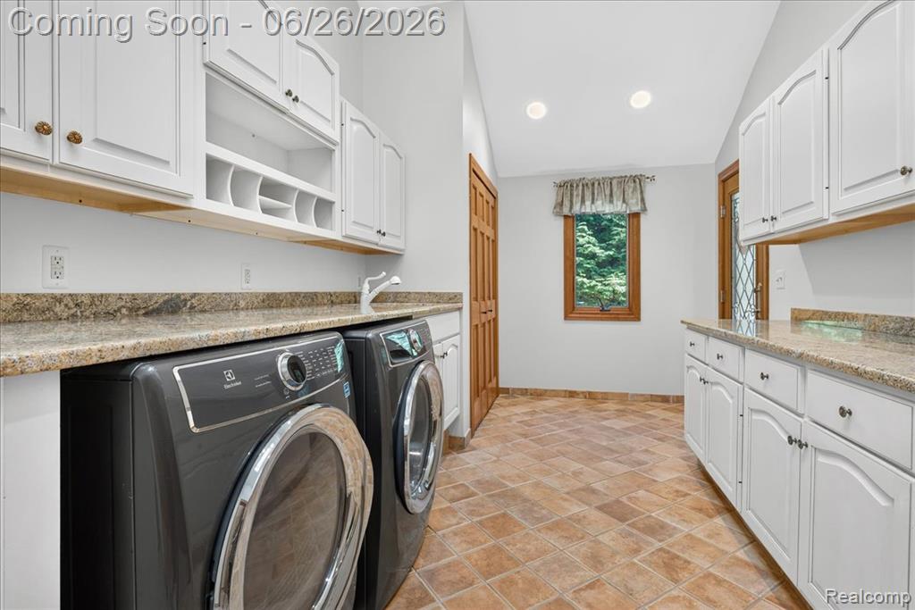 29498 E River Road, Grosse Ile, MI 48138 — Photo 16