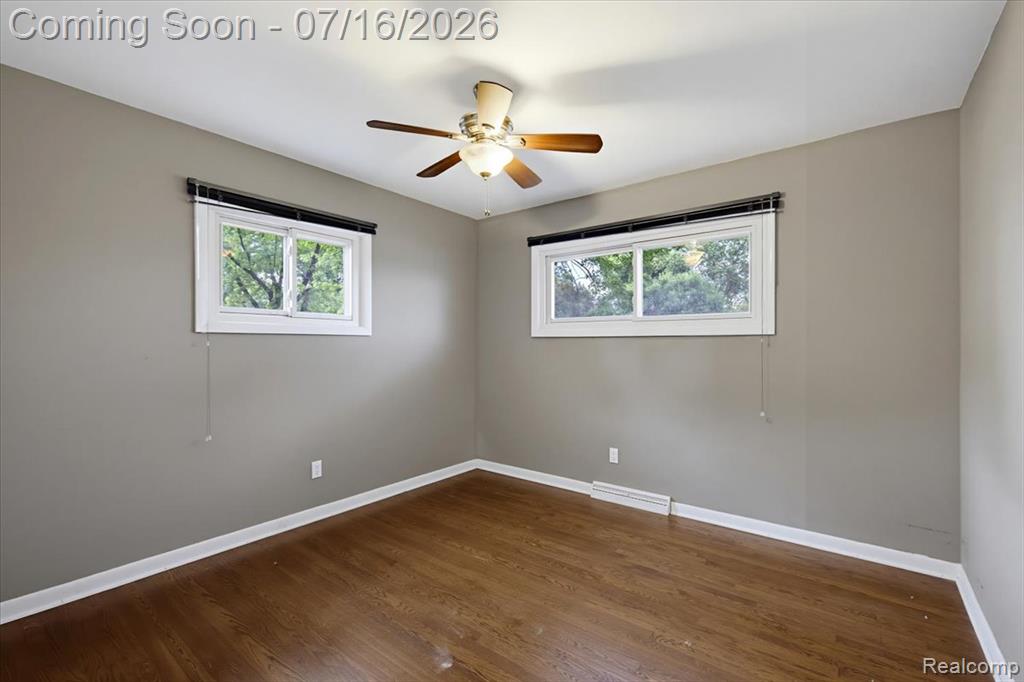 986 Gill Street, Oxford, MI 48371 — Photo 30