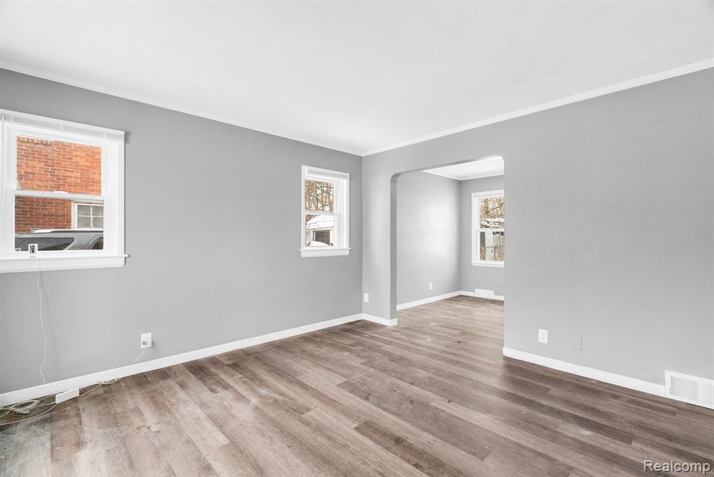 10802 and 10808 Nottingham Road, Detroit, MI 48224 — Photo 2