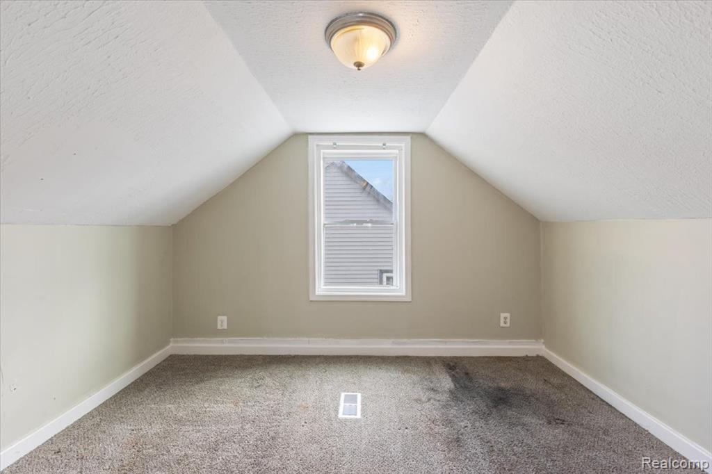 6808 Fisher Avenue, Warren, MI 48091 — Photo 9