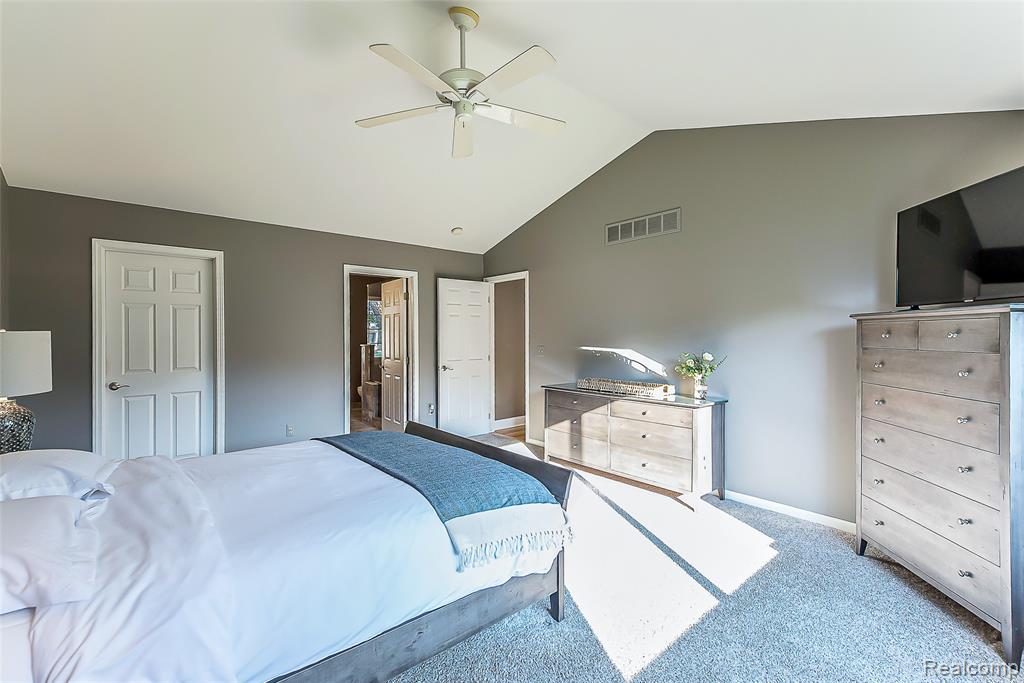 25823 Carriage Lane, South Lyon, MI 48178 — Photo 18