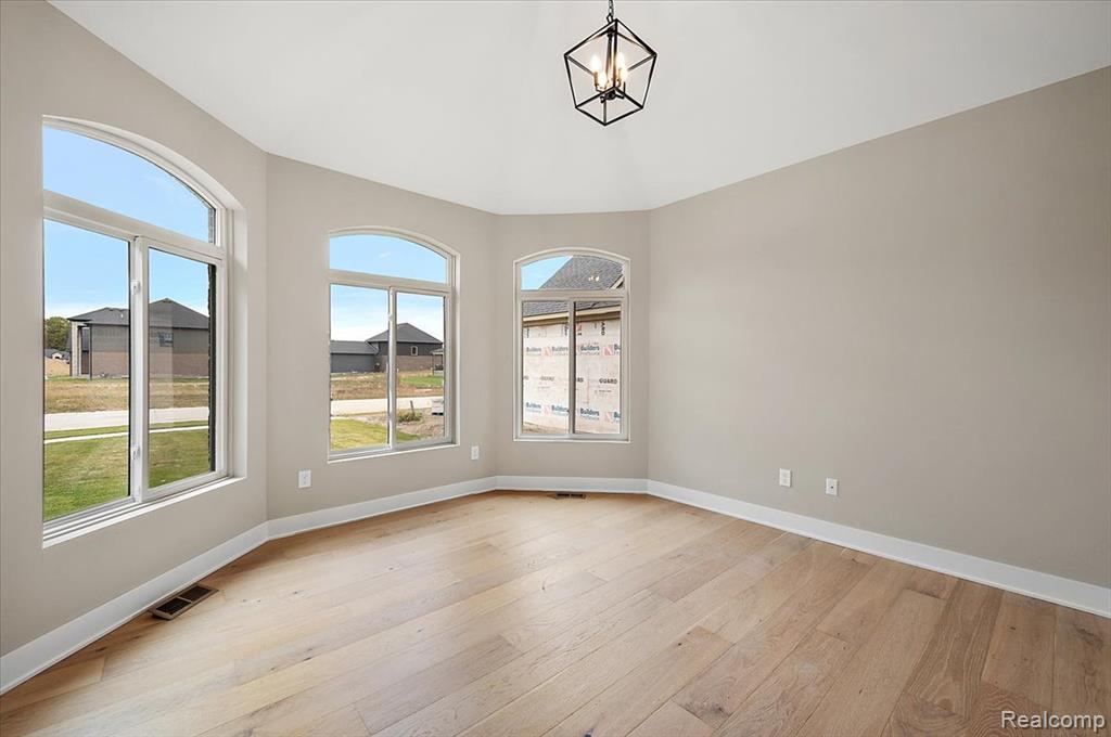 50352 Mistwood Drive, Macomb, MI 48042 — Photo 10